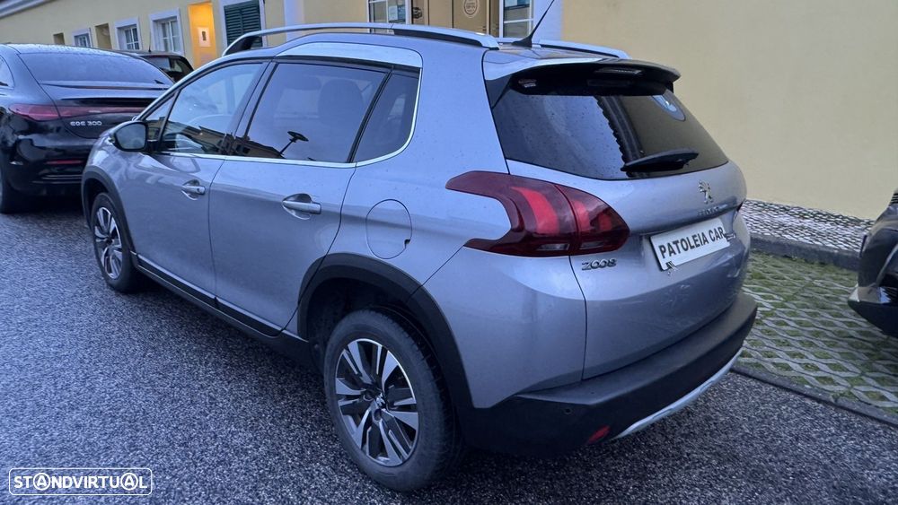 Peugeot 2008 1.2 PureTech Allure EAT6 - 4