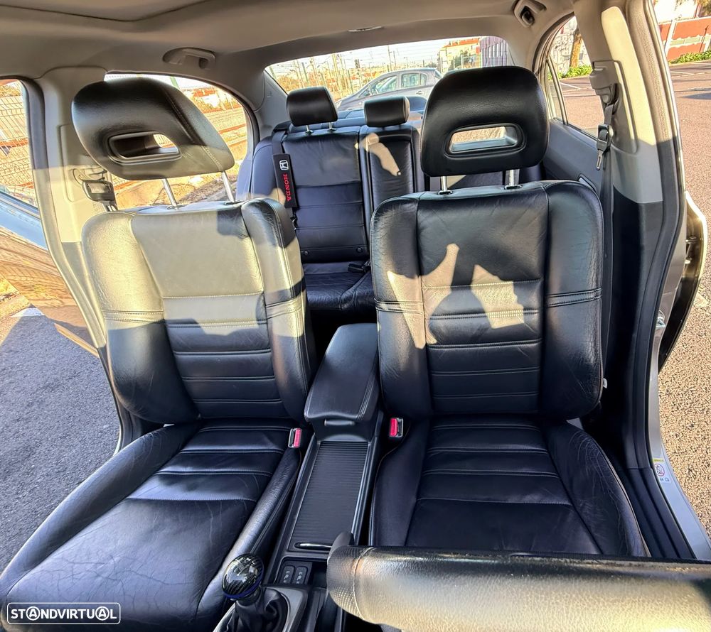 Honda Civic 1.8 ES - 21