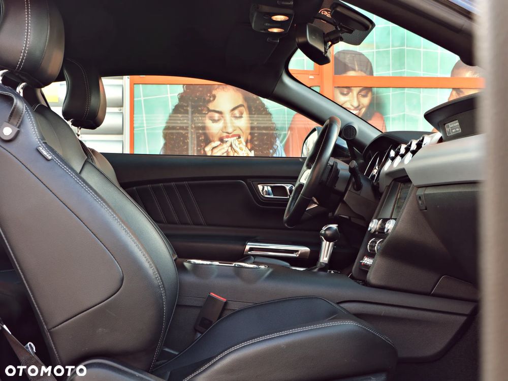 Ford Mustang 2.3 EcoBoost - 32