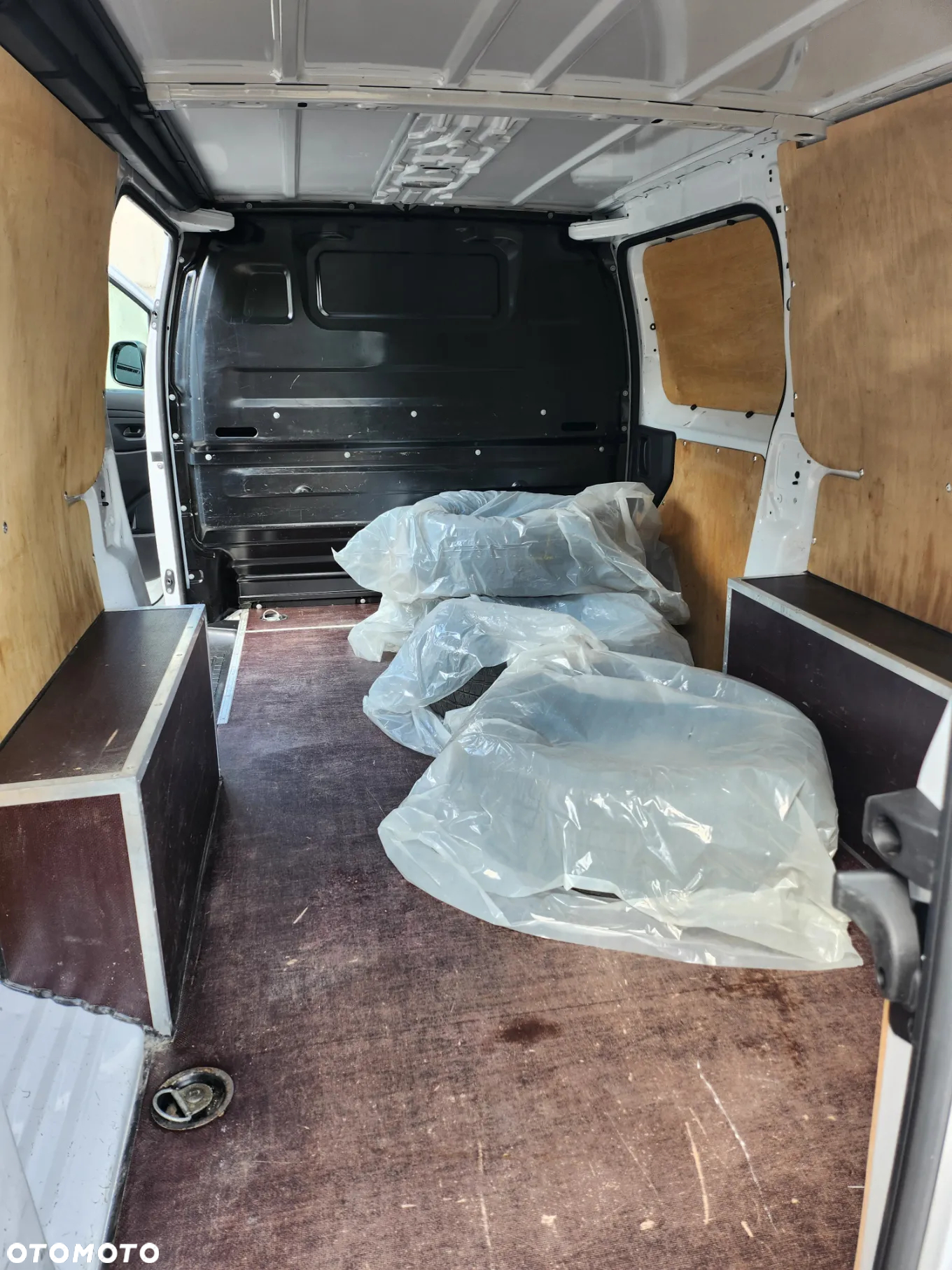 Opel Vivaro - 10