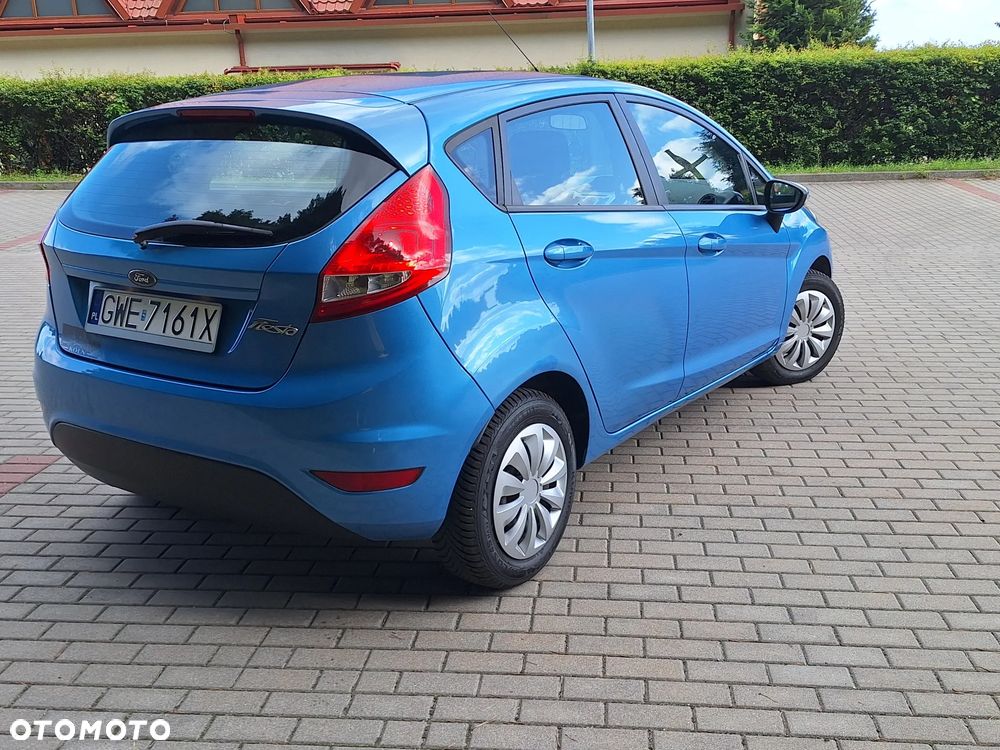 Ford Fiesta 1.25 Titanium - 10