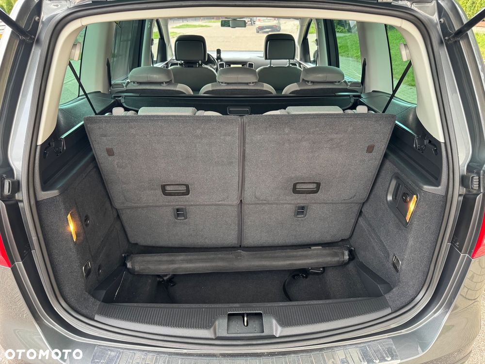 Volkswagen Sharan 2.0 TDI BlueMotion Technology Highline - 23