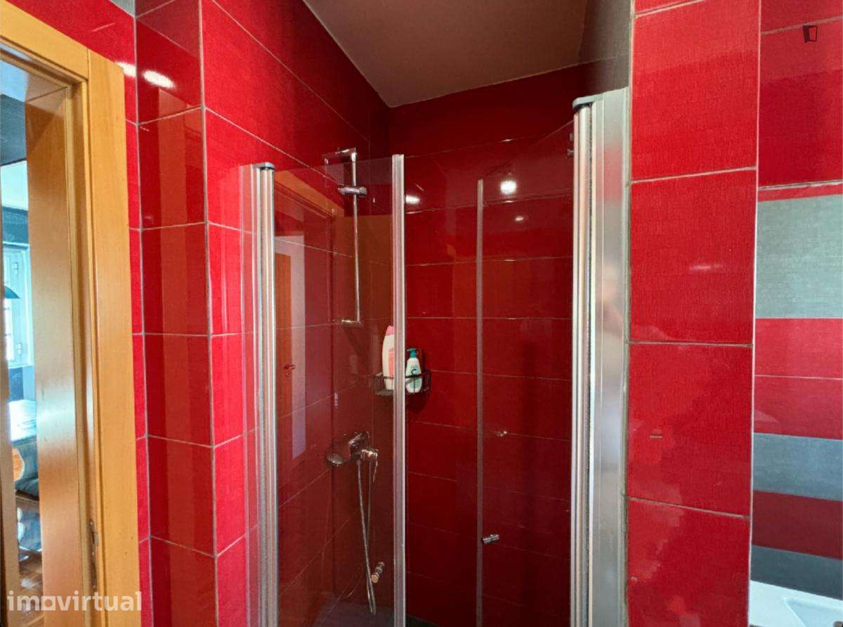 Quarto - localizado em Alvalade Lisbon - Grande imagem: 3/15