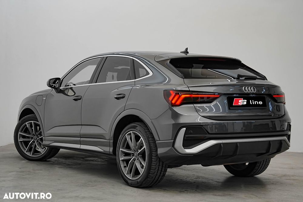Audi Q3 45 TFSIe S tronic S line - 8