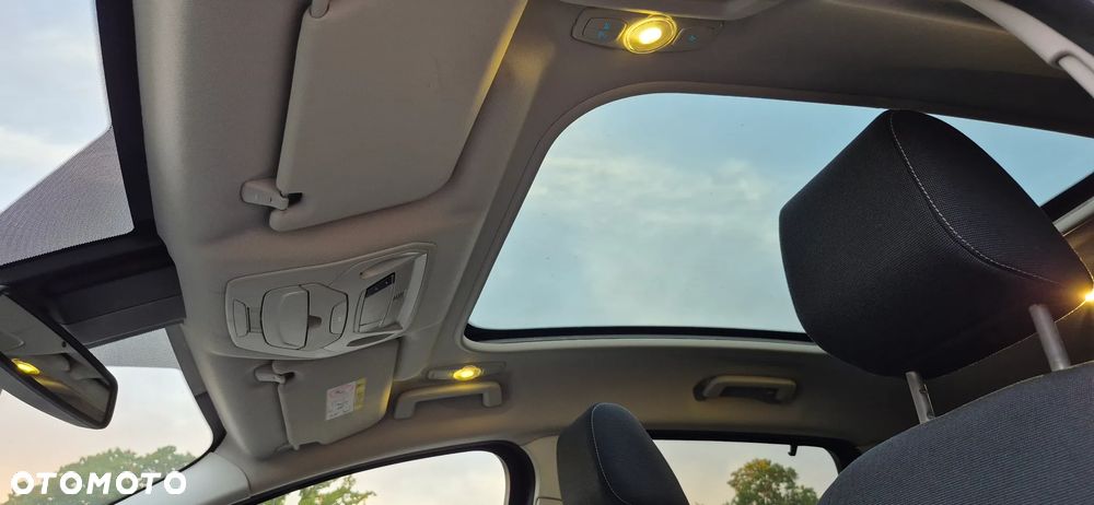 Ford C-MAX - 17