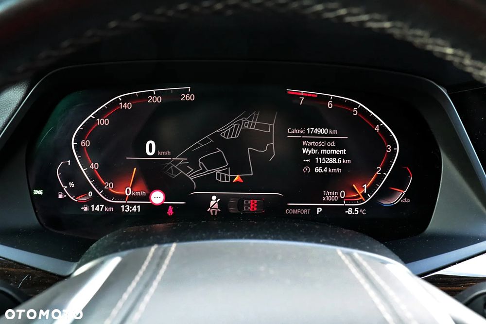 BMW X5 xDrive40i xLine - 29