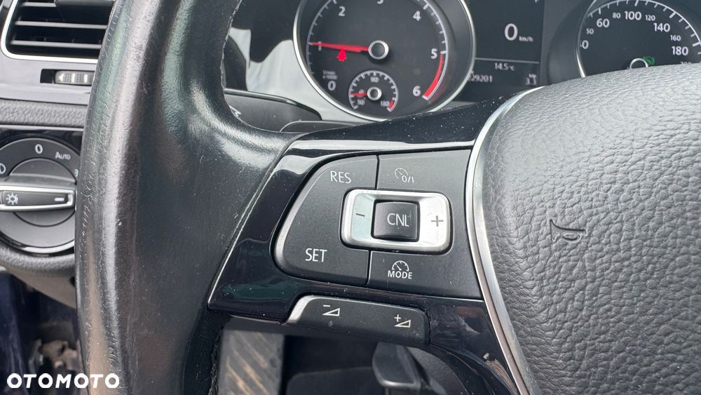 Volkswagen Golf 2.0 TDI (BlueMotion Technology) DSG Highline - 33