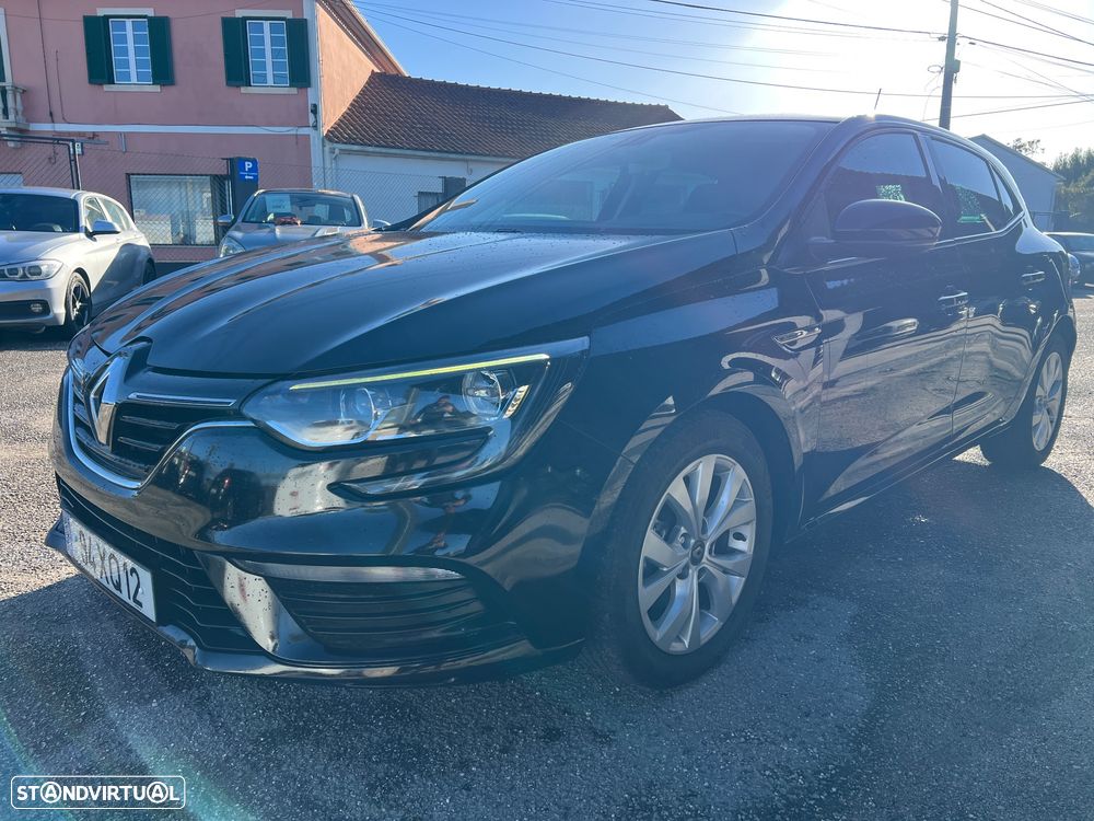 Renault Mégane 1.5 Blue dCi Limited - 4