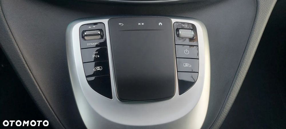 Mercedes-Benz EQV 300 90kWh - 8