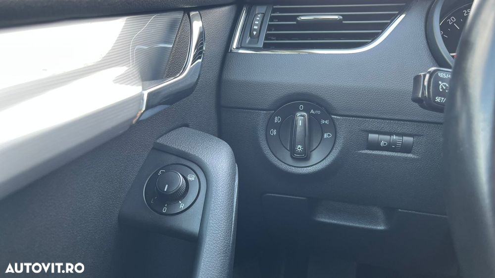 Skoda Octavia - 25