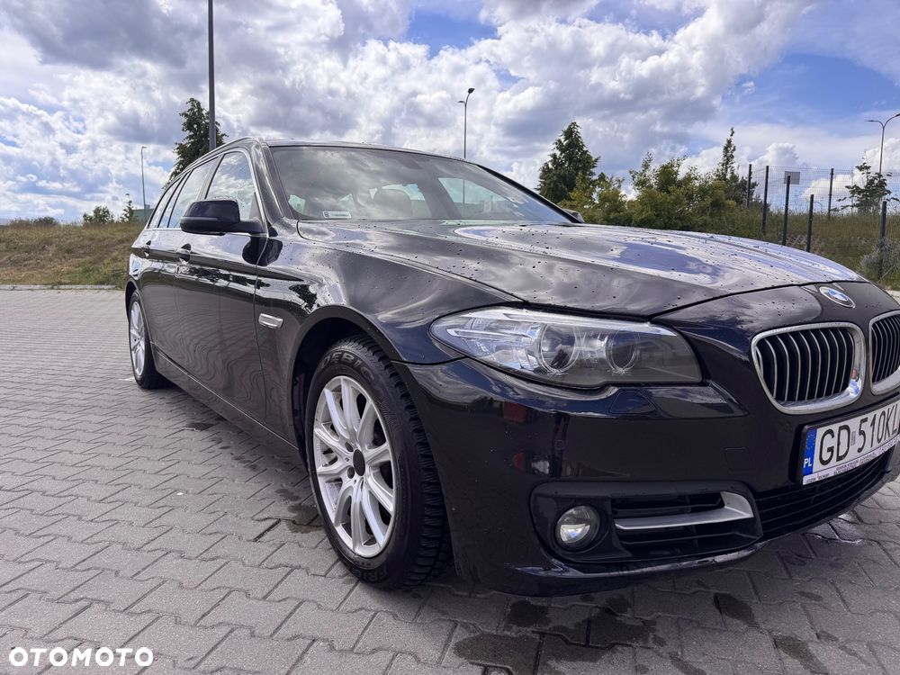 BMW Seria 5 525d xDrive Sport-Aut Luxury Line - 1