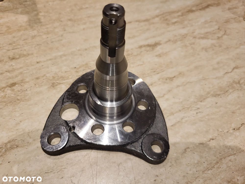 PIASTA KOŁA Z ABS  PRAWA Czop piasty koła tył P tył  SEAT CORDOBA, CORDOBA VARIO, IBIZA II, TOLEDO I; VW CORRADO, GOLF II, GOLF III, GOLF IV, JETTA II, PASSAT B2, PASSAT B3/B4, SCIROCCO, VENTO 1.0-2.9 08.80-12.02 - 3