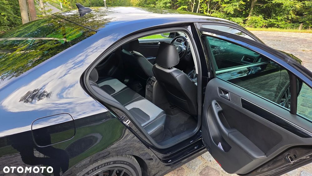 Volkswagen Jetta 1.4 TSI BMT Highline - 18
