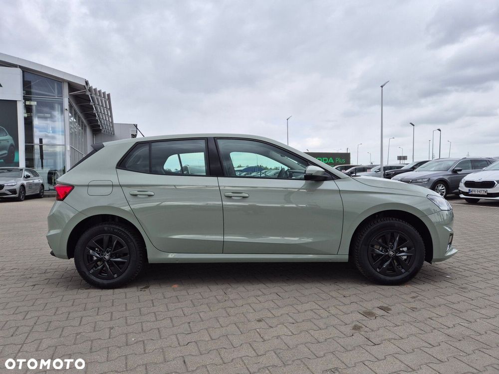 Skoda Fabia 1.0 TSI Drive DSG - 4