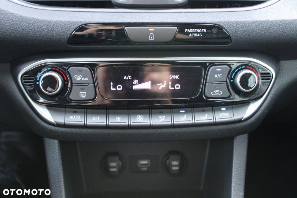 Hyundai i30 - 33
