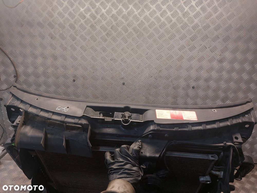 PAS PRZEDNI WZMOCNIENIE CZOŁOWE + KOMPLET CHŁODNIC AUDI A6 C6 2.4 V6 - 12