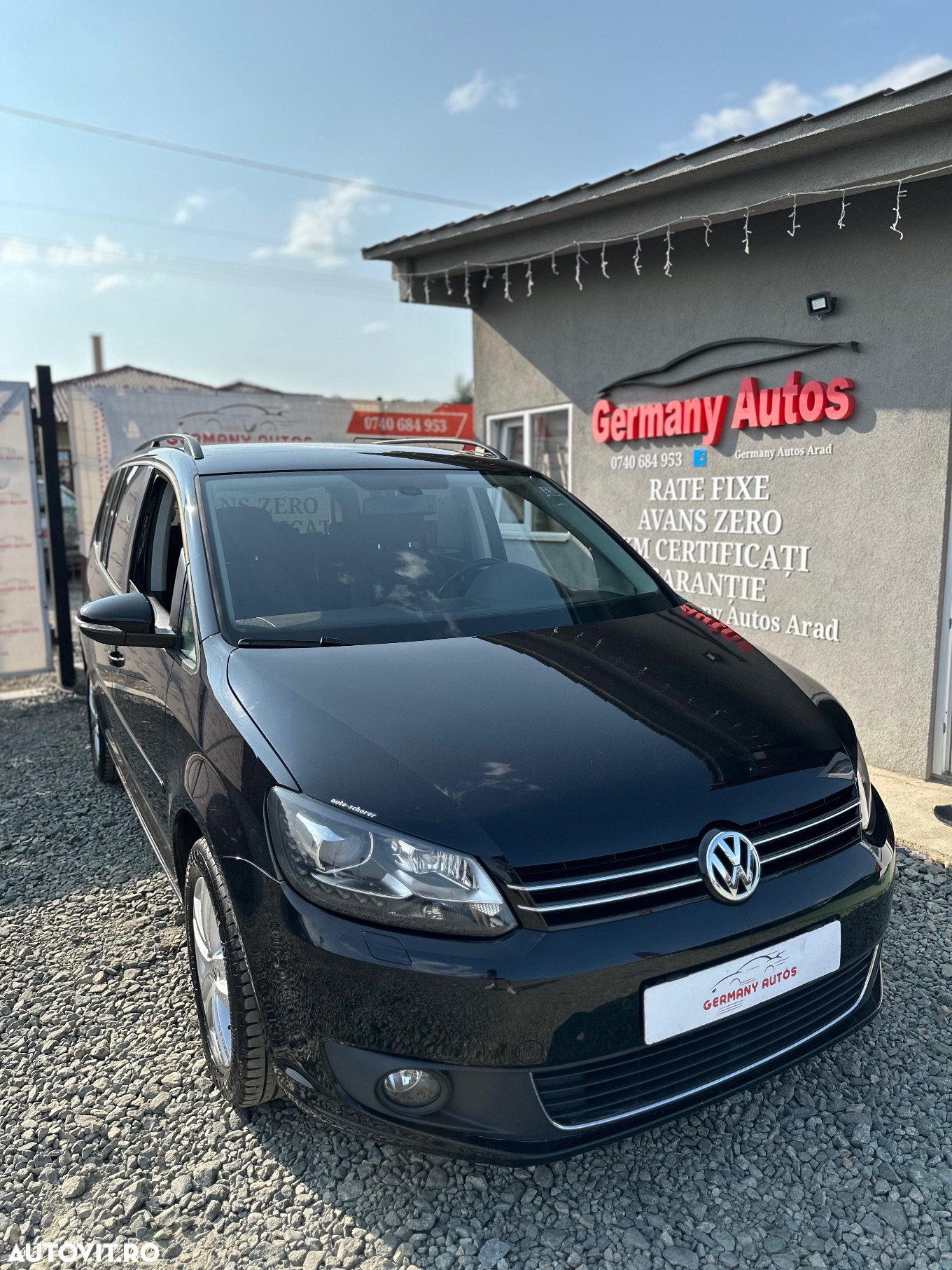 Volkswagen Touran - 22