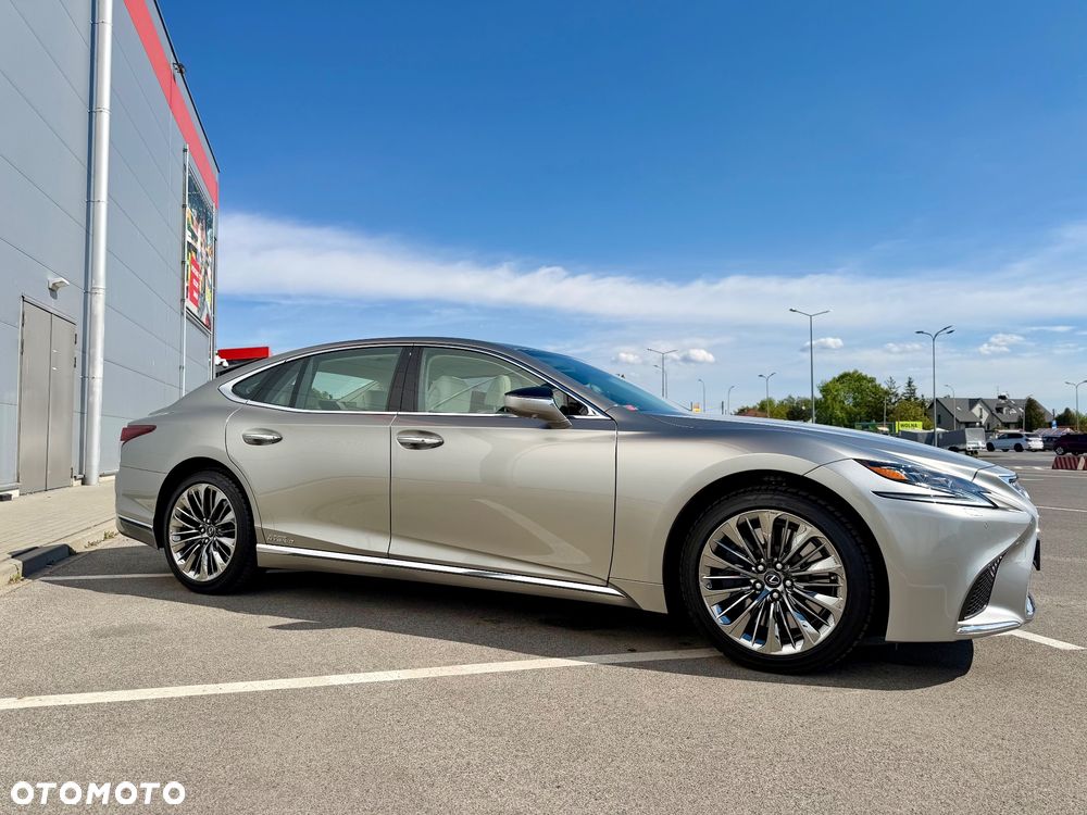 Lexus LS 500h Omotenashi AWD - 1