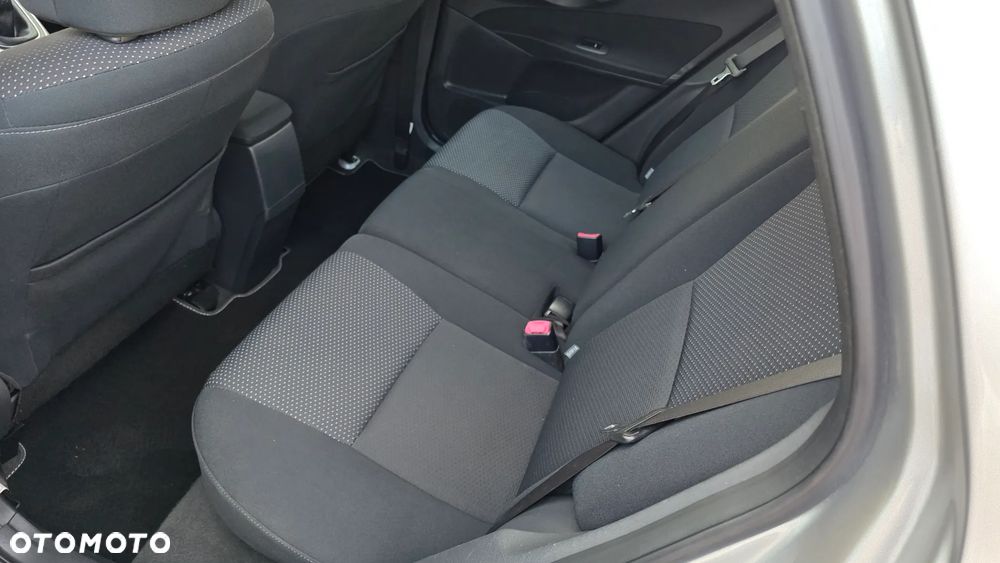Toyota Auris 1.33 Dual-VVT-i Life Plus - 19