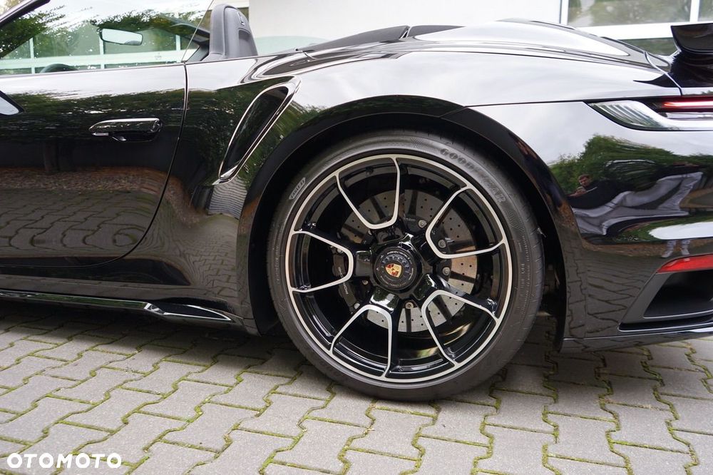 Porsche 911 - 25