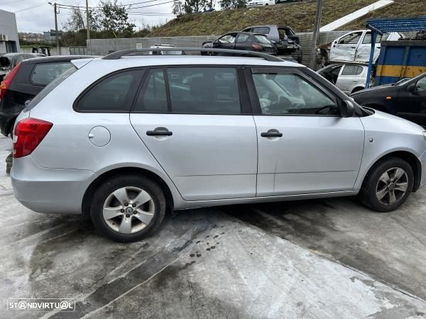 Para Peças Skoda Fabia Ii Combi (545) - 2