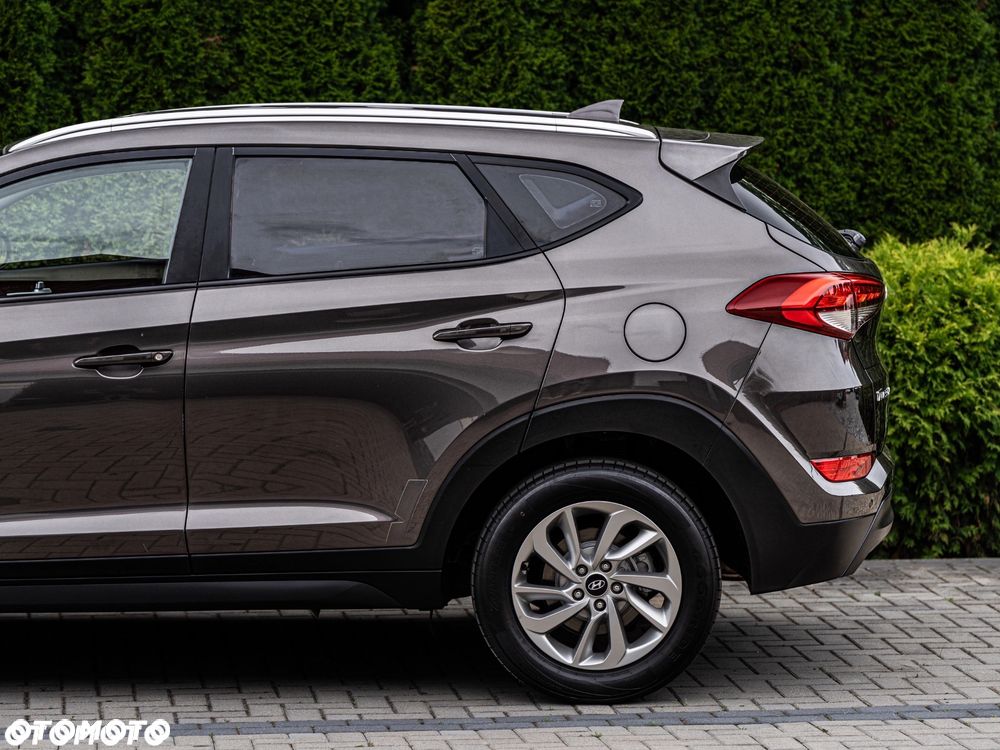 Hyundai Tucson 1.7 CRDI BlueDrive Style 2WD - 12
