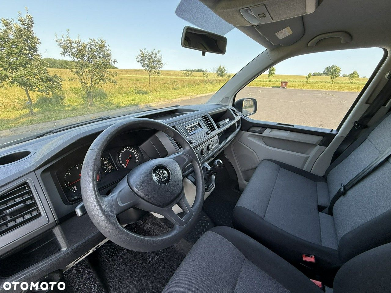 Volkswagen Transporter - 27