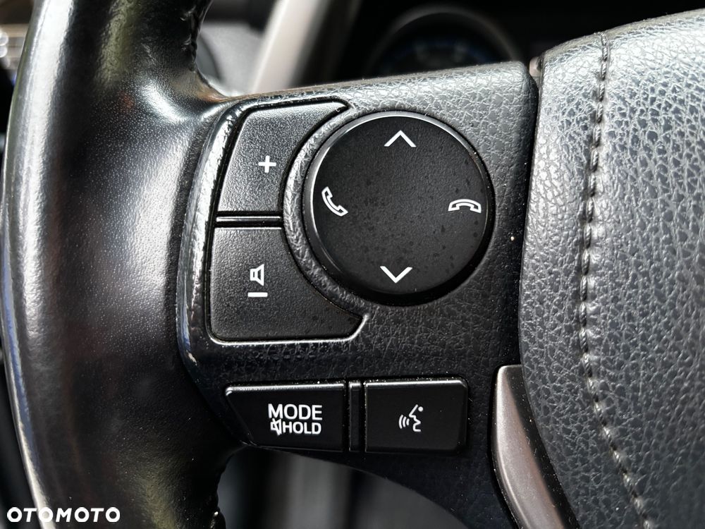 Toyota RAV4 2.0 D-4D Premium 4x2 - 18
