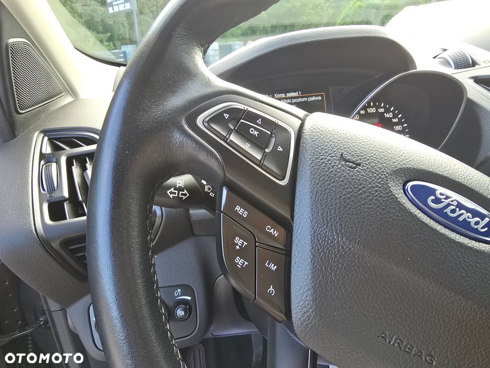 Ford Kuga 2.0 TDCi 4x4 Titanium - 27