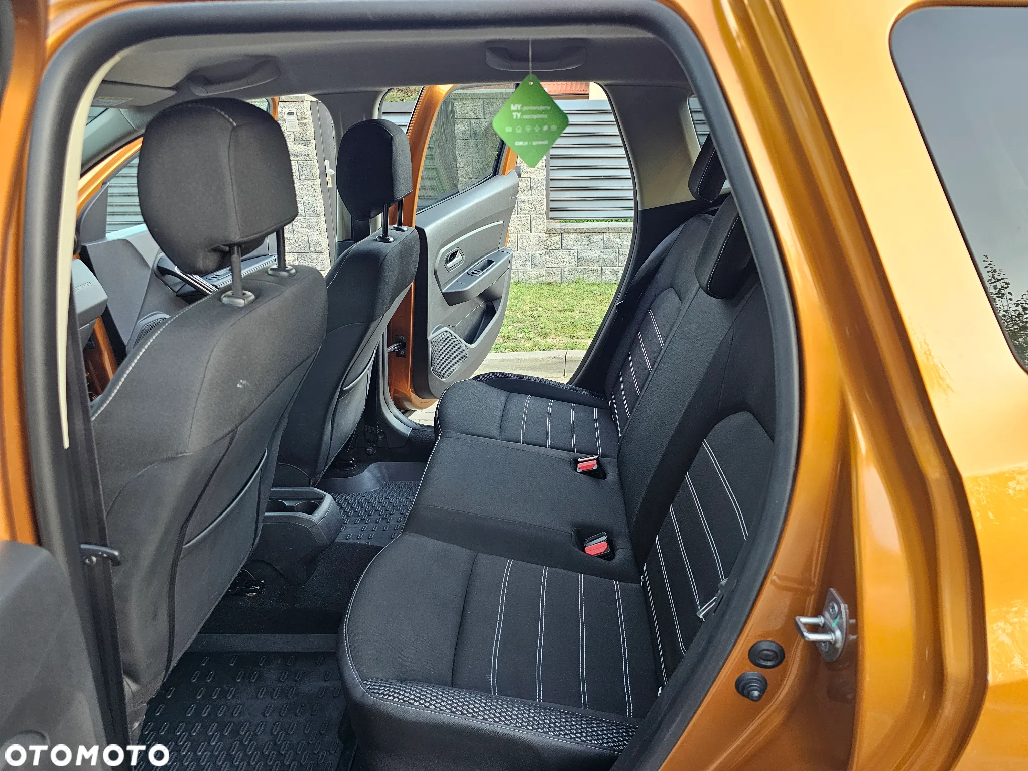 Dacia Duster 1.6 SCe Prestige - 11