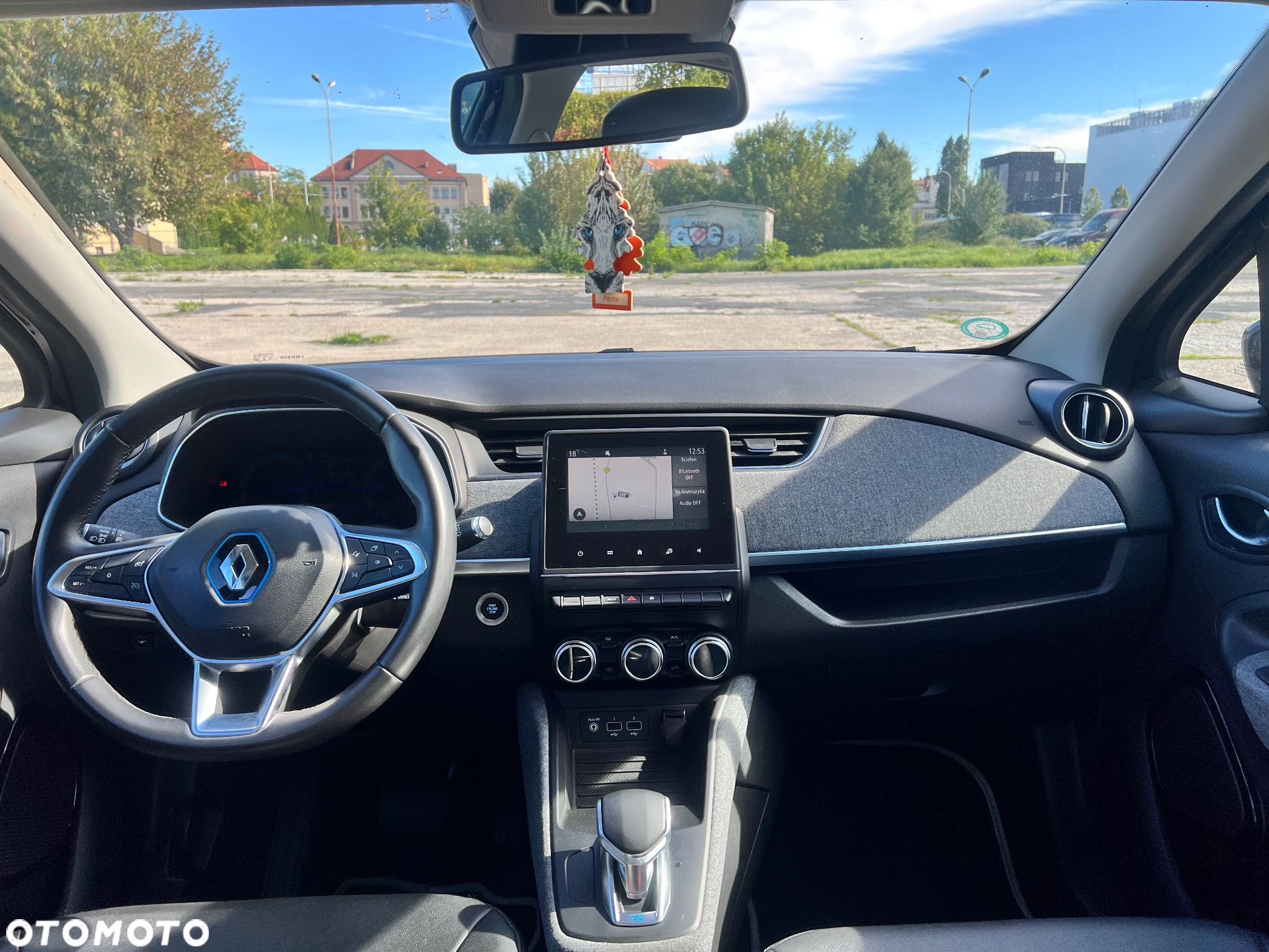 Renault Zoe - 8