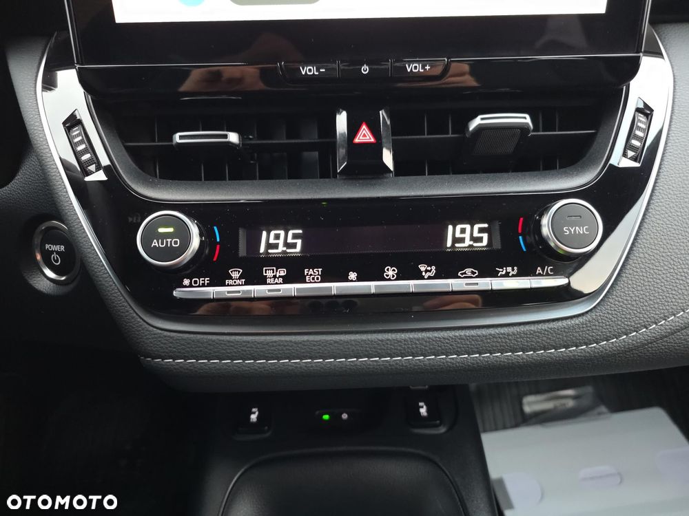 Toyota Corolla 1.8 Hybrid Comfort - 22