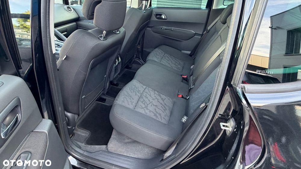 Peugeot 3008 1.6 Allure - 11