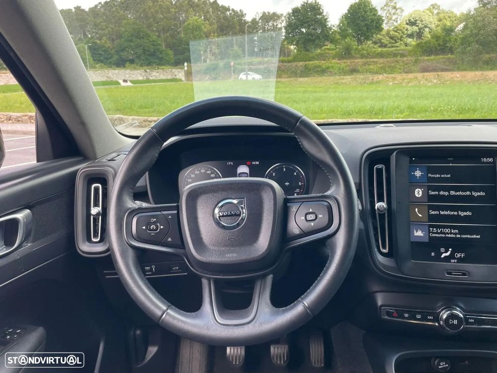Volvo XC 40 2.0 D3 - 11