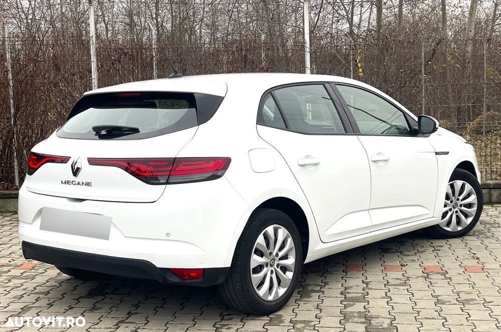 Renault Megane BLUE dCi 115 GT LINE - 12