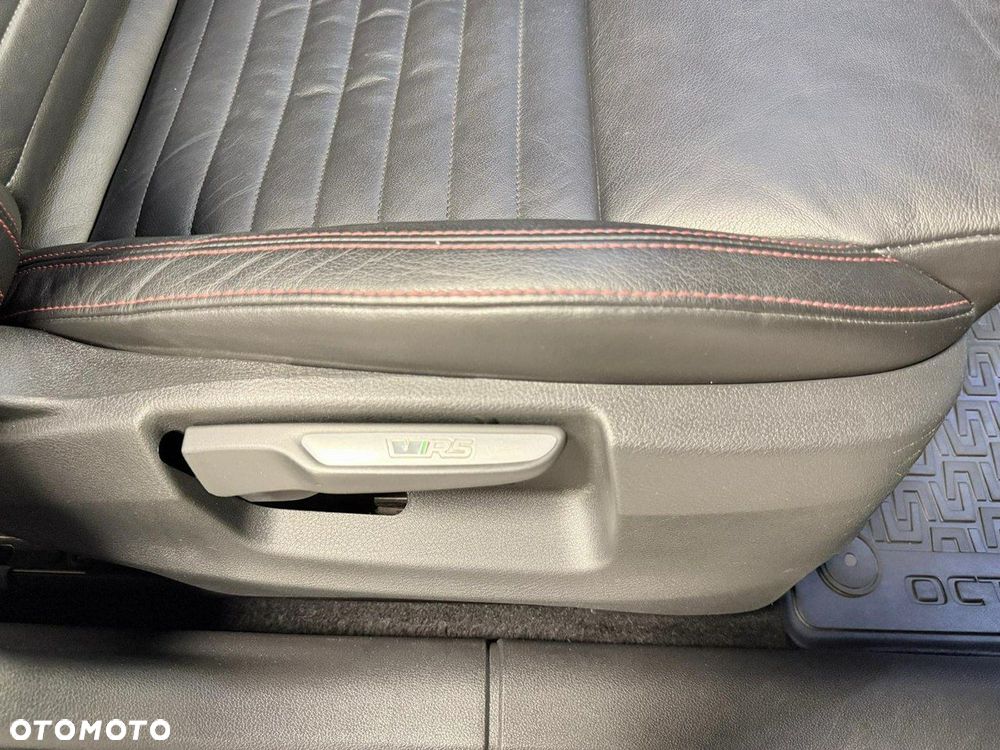 Skoda Octavia 2.0 TSI RS - 39