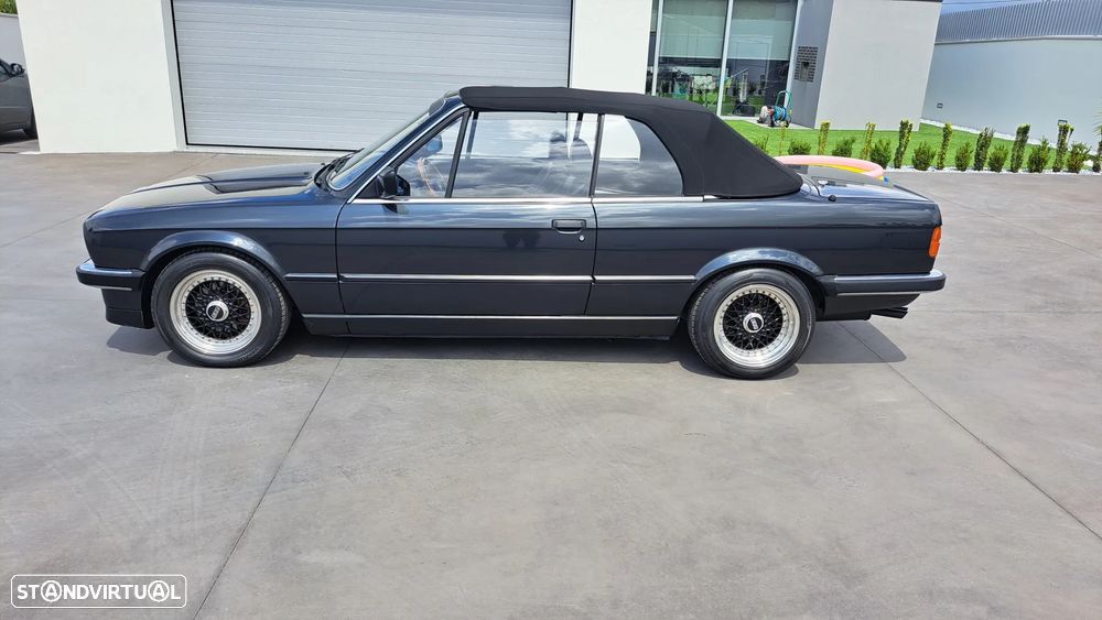 BMW 320 i Cabriolet - 11
