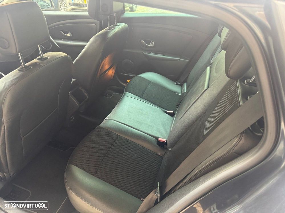 Renault Mégane Sport Tourer 1.5 dCi Dynamique S - 6