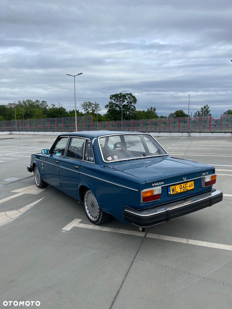 Volvo Seria 200 - 4