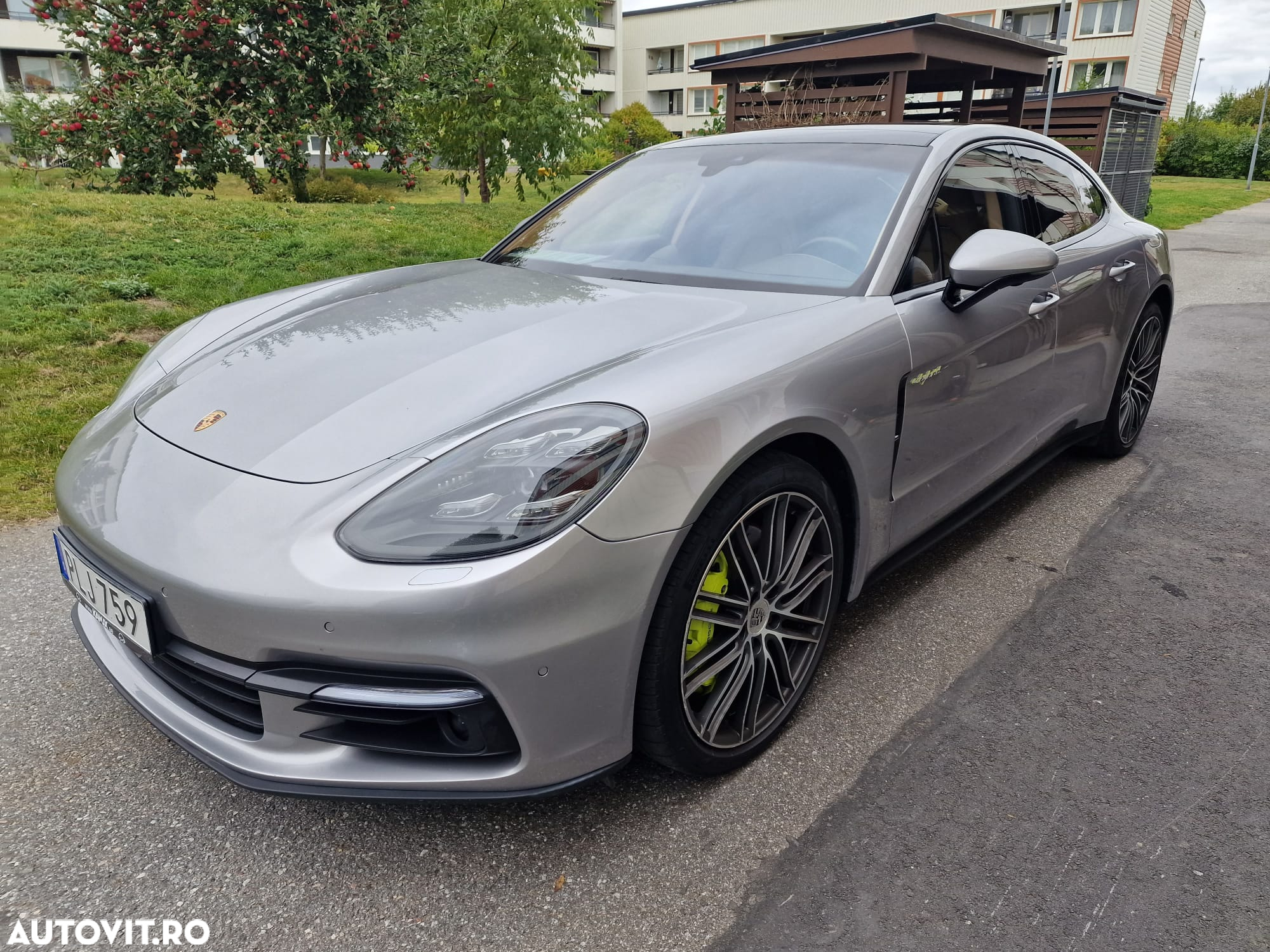 Porsche Panamera - 9