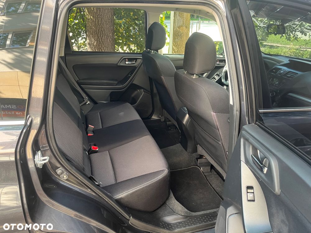 Subaru Forester 2.0i Exclusive Lineartronic - 9