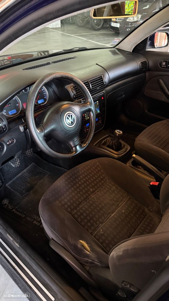 VW Passat 1.9 TDi Comfortline - 17