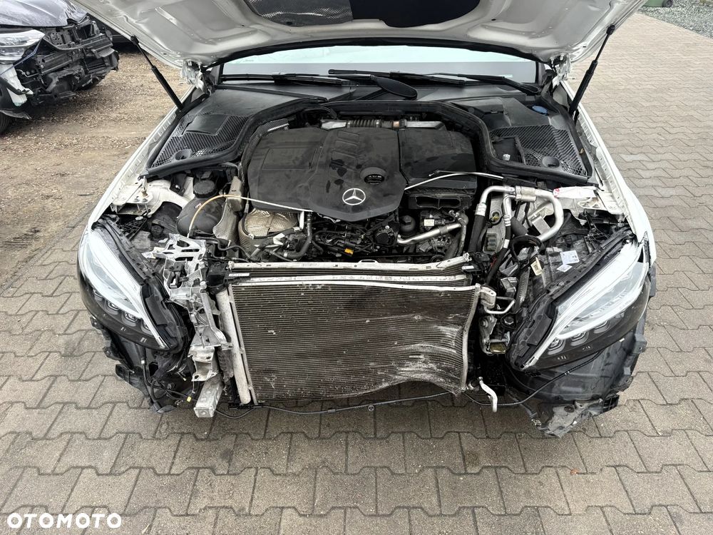 Mercedes-Benz Klasa C 220 d 4Matic 9G-TRONIC Avantgarde - 8