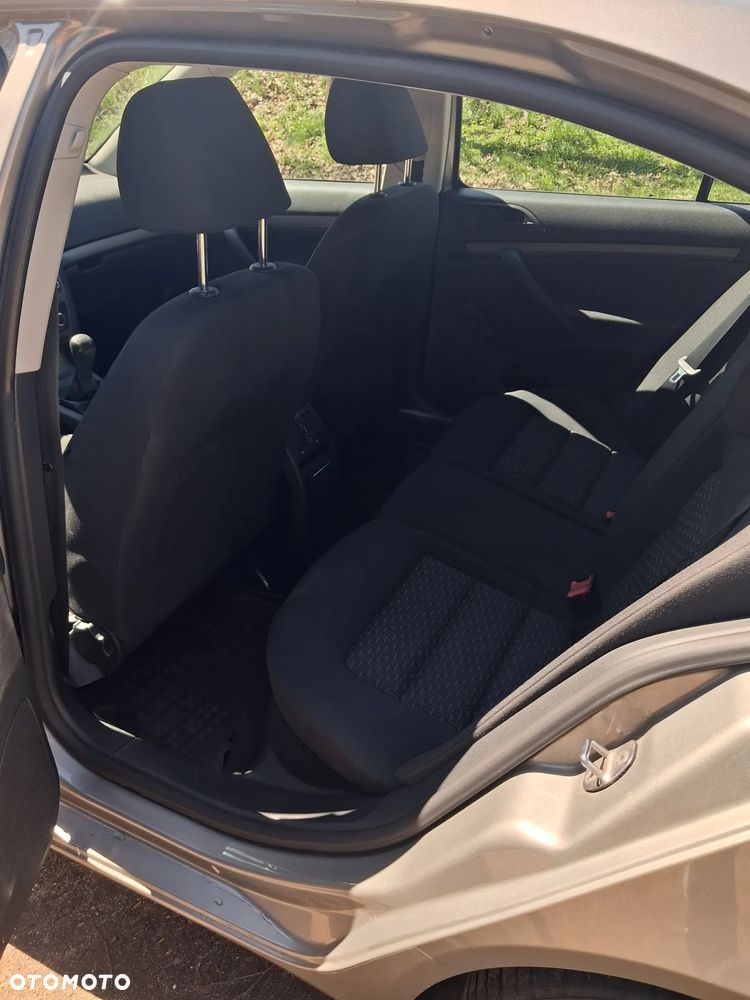 Skoda Octavia 1.4 Mint - 27