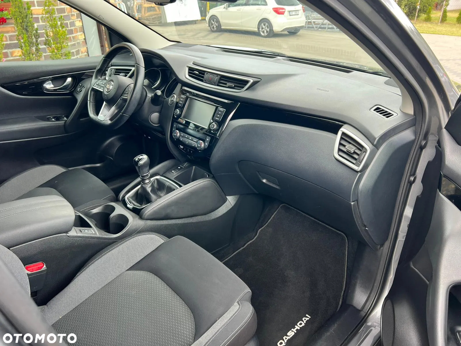 Nissan Qashqai 1.5 dCi Tekna - 11