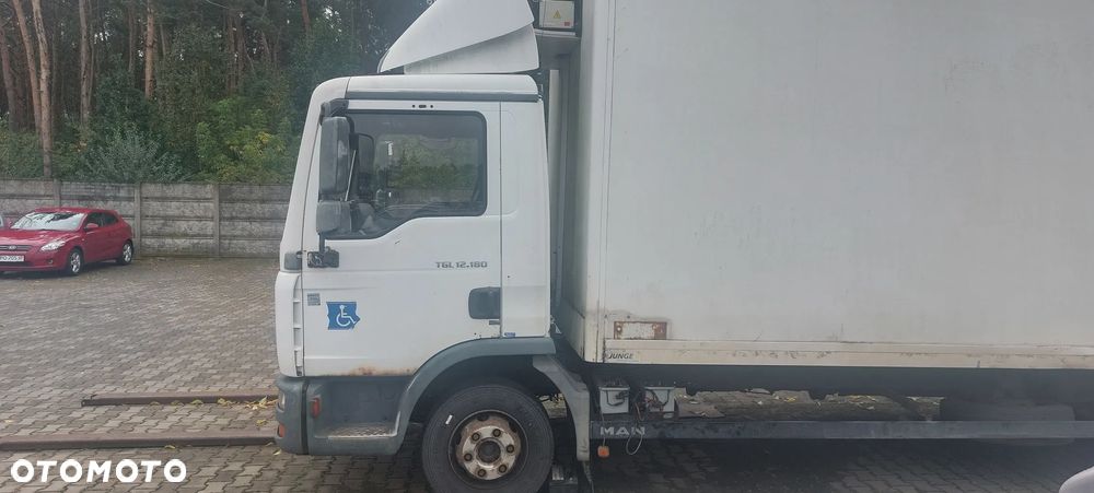 MAN TGL 12.180 Izoterma winda agregat - 3