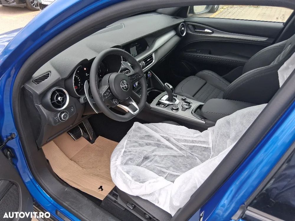 Alfa Romeo Stelvio 2.0 Turbo 16V AT8-Q4 Veloce - 12