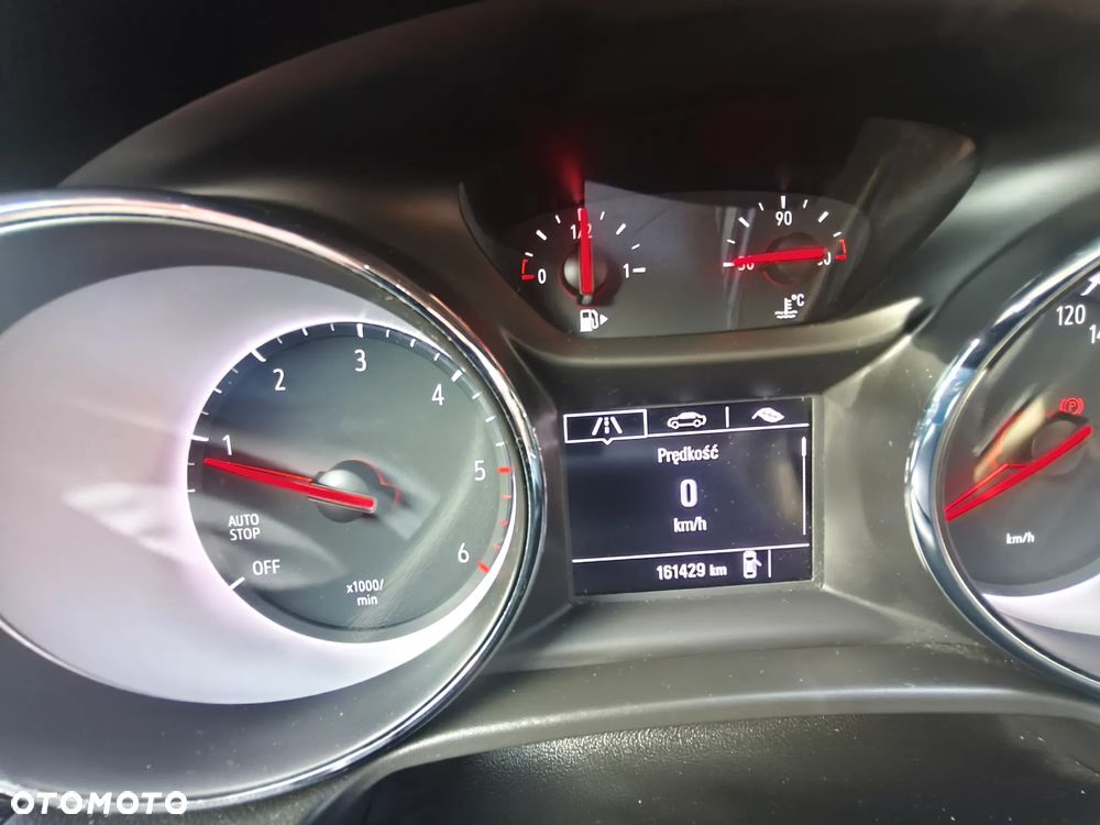 Opel Insignia - 1