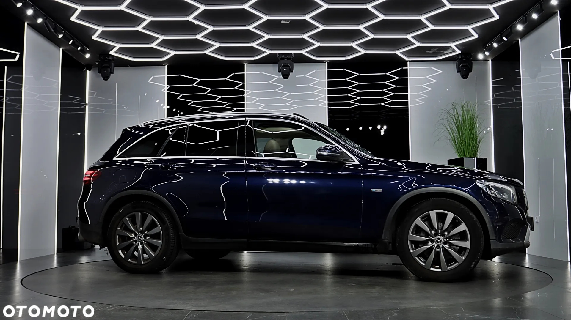 Mercedes-Benz GLC 300 4Matic 9G-TRONIC Avantgarde Advanced - 10