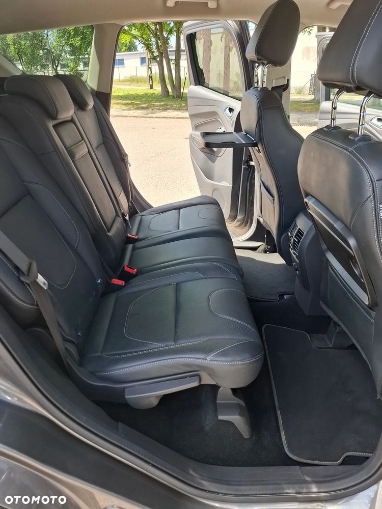 Ford Kuga 2.0 TDCi 4WD Titanium Plus - 27